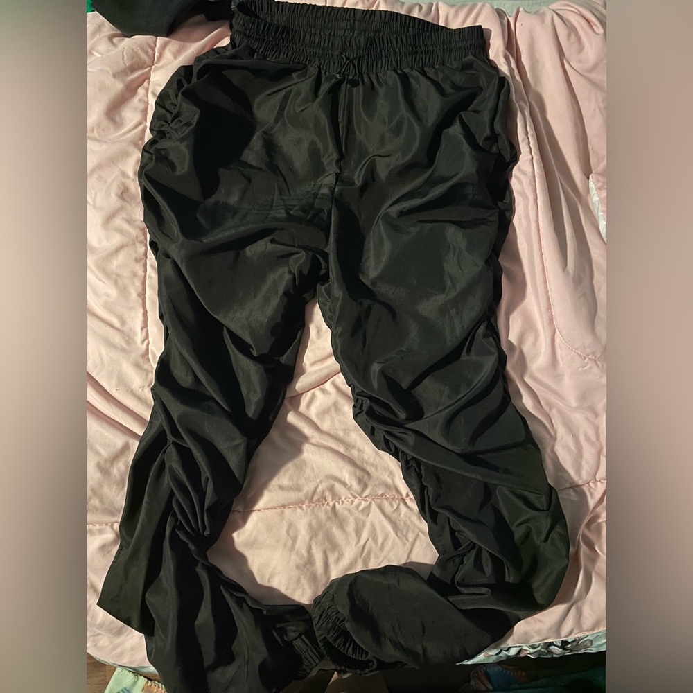 Runched pants - Picture 3 of 5